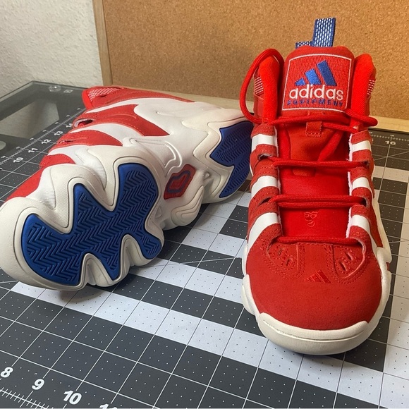 Adidas 
“CRAZY 8
PHILLY”
Brand new
No box
$429 on the market - Picture 7 of 8